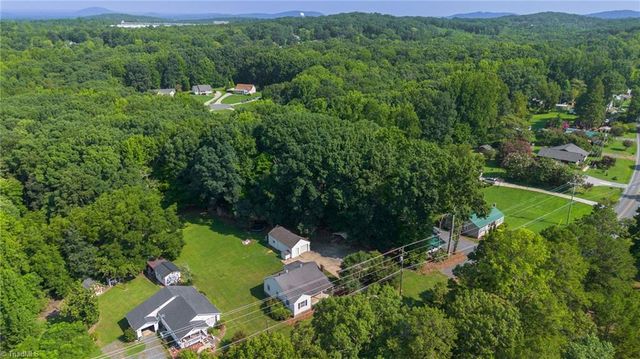1106 Mack Road, Asheboro, NC 27205