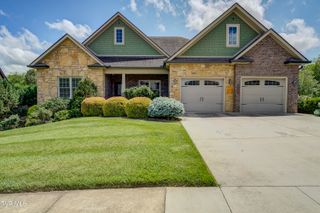 2085 Sawyers Pond Drive, Johnson City, TN 37604