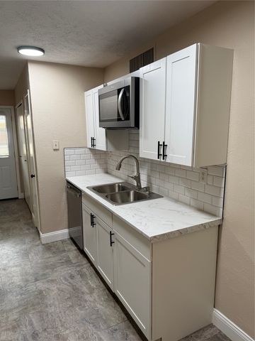 7213 Chatham Road, North Richland Hills, TX 76182