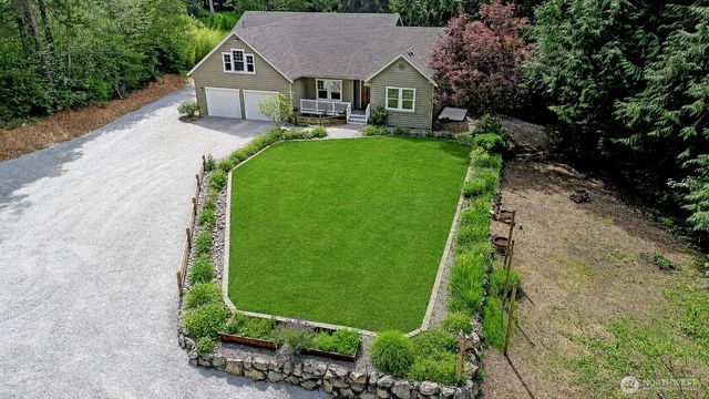 308 RIDGELAWN Place, Camano Island, WA 98282