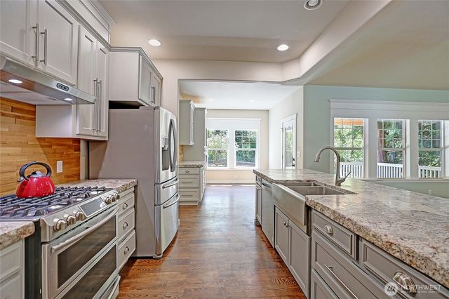 308 RIDGELAWN Place, Camano Island, WA 98282