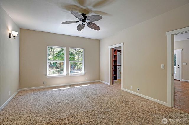 308 RIDGELAWN Place, Camano Island, WA 98282