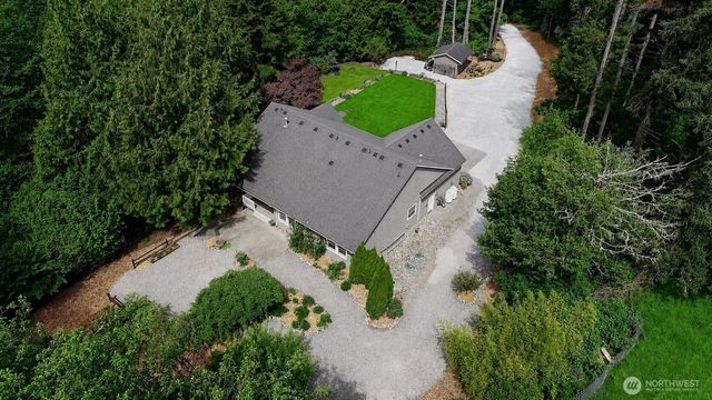 308 RIDGELAWN Place, Camano Island, WA 98282