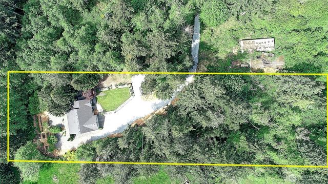 308 RIDGELAWN Place, Camano Island, WA 98282