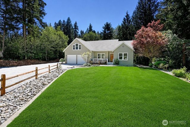 308 RIDGELAWN Place, Camano Island, WA 98282
