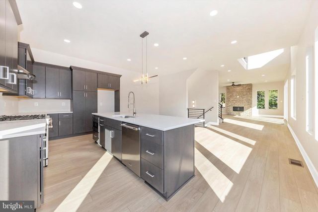 6748 ACCIPITER DR, New Market, MD 21774