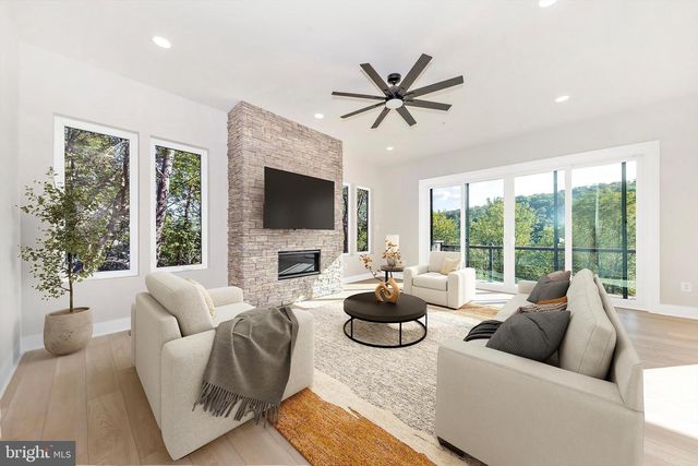 6748 ACCIPITER DR, New Market, MD 21774