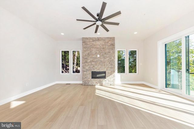 6748 ACCIPITER DR, New Market, MD 21774