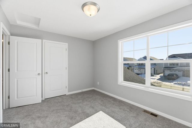 10580 Goodview Avenue S, Cottage Grove, MN 55016