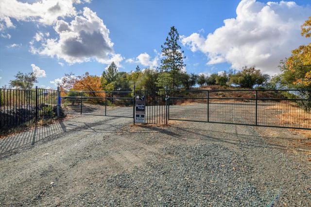 12000 Twin Pines Rd, Sutter Creek, CA 95685