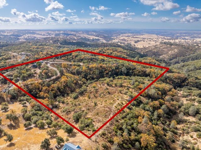 12000 Twin Pines Rd, Sutter Creek, CA 95685