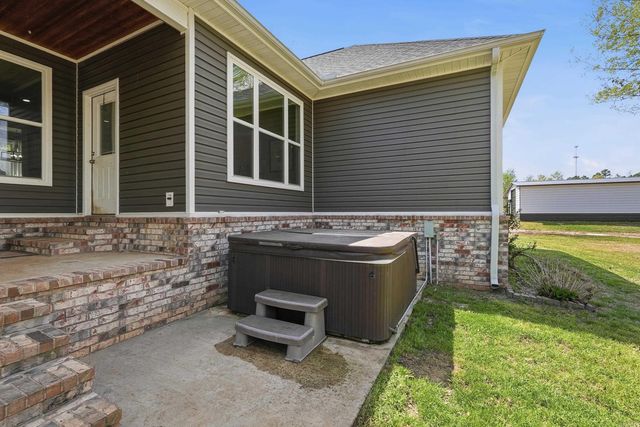 21214 Meadows Acres Drive, Hensley, AR 72065