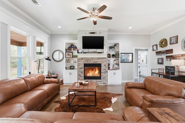 21214 Meadows Acres Drive, Hensley, AR 72065