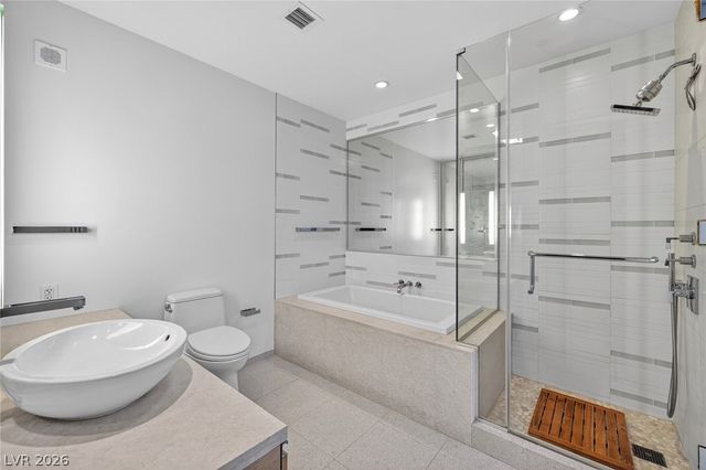 3722 Las Vegas Boulevard 1702, Las Vegas, NV 89158