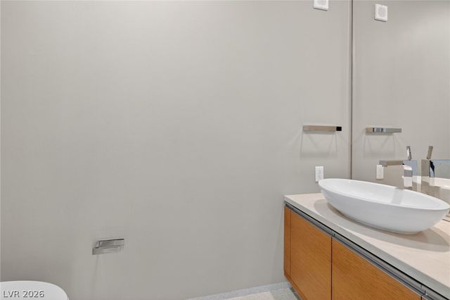 3722 Las Vegas Boulevard 1702, Las Vegas, NV 89158