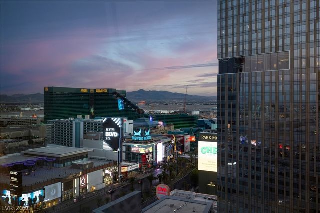 3722 Las Vegas Boulevard 1702, Las Vegas, NV 89158