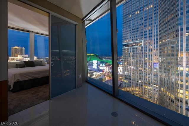 3722 Las Vegas Boulevard 1702, Las Vegas, NV 89158
