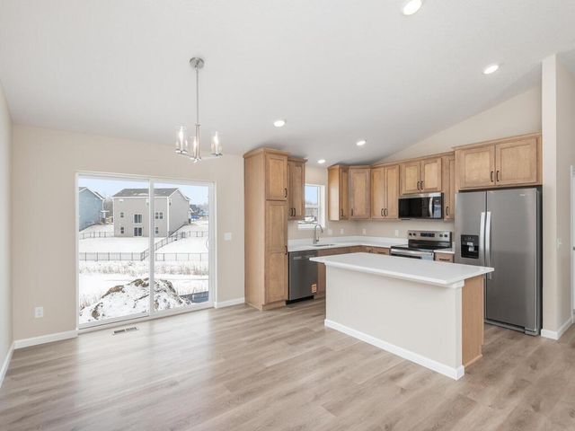 9747 Jasmine Avenue, Hanover, MN 55341