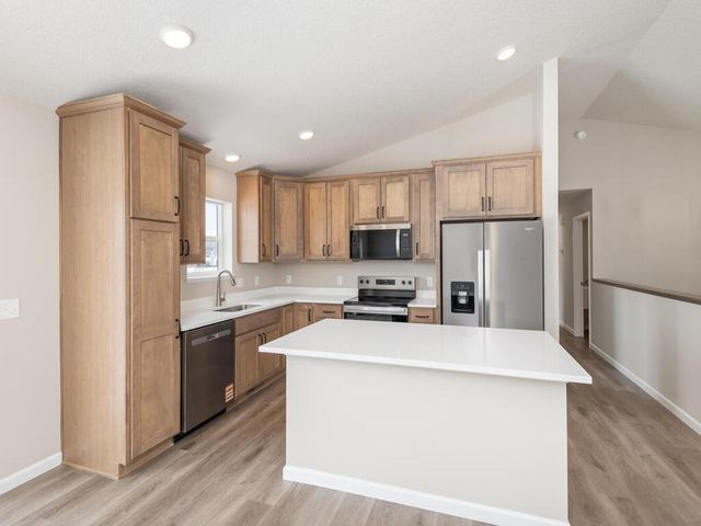 9747 Jasmine Avenue, Hanover, MN 55341