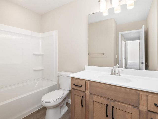 9747 Jasmine Avenue, Hanover, MN 55341