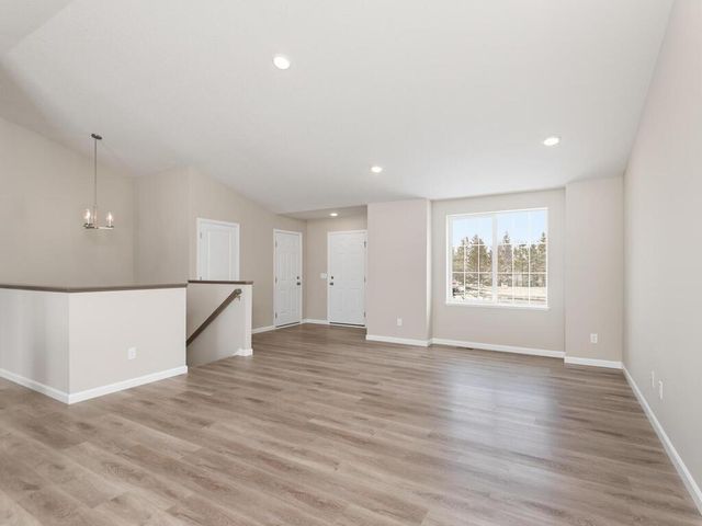 9747 Jasmine Avenue, Hanover, MN 55341