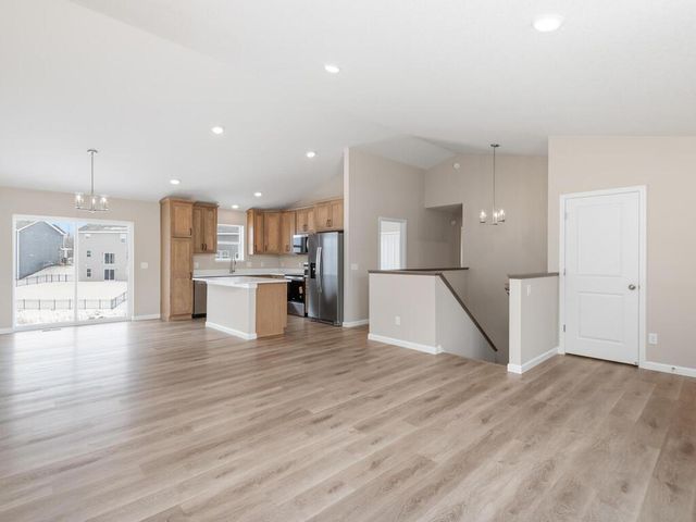 9747 Jasmine Avenue, Hanover, MN 55341