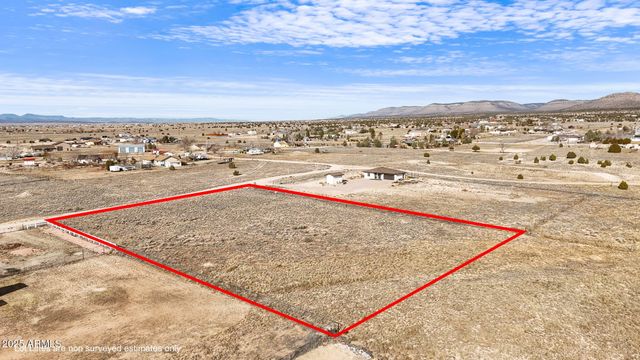 25725 N LILY Drive 75, Paulden, AZ 86334