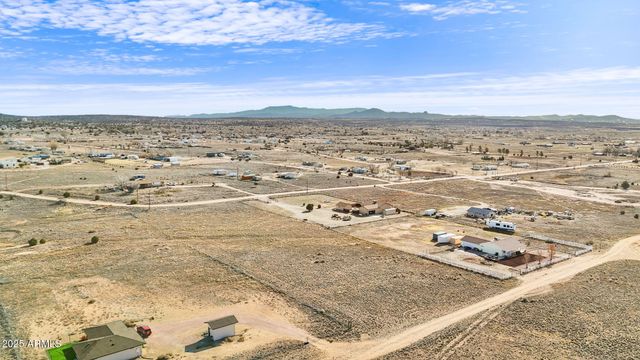 25725 N LILY Drive 75, Paulden, AZ 86334