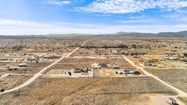 25725 N LILY Drive 75, Paulden, AZ 86334