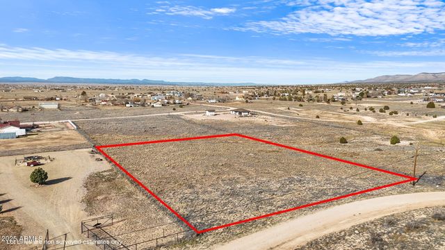 25725 N LILY Drive 75, Paulden, AZ 86334