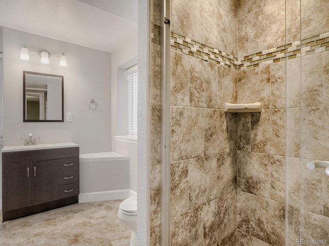 24625 E Chenango Dr, Aurora, CO 80016