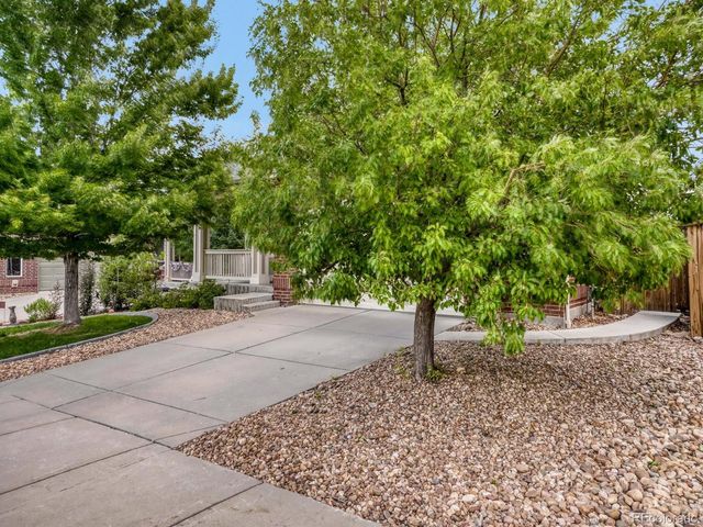 24625 E Chenango Dr, Aurora, CO 80016