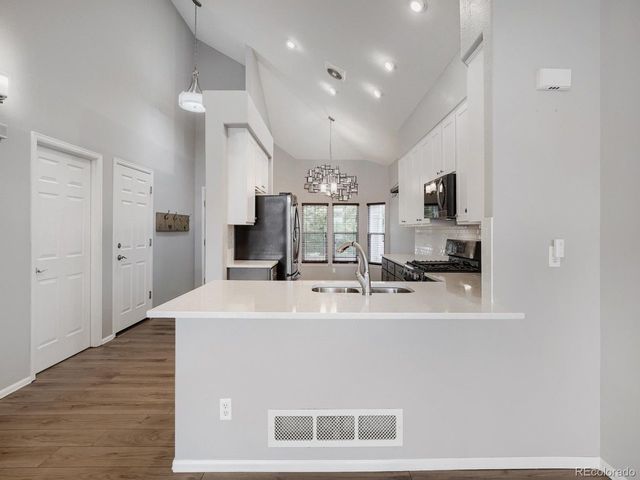 24625 E Chenango Dr, Aurora, CO 80016