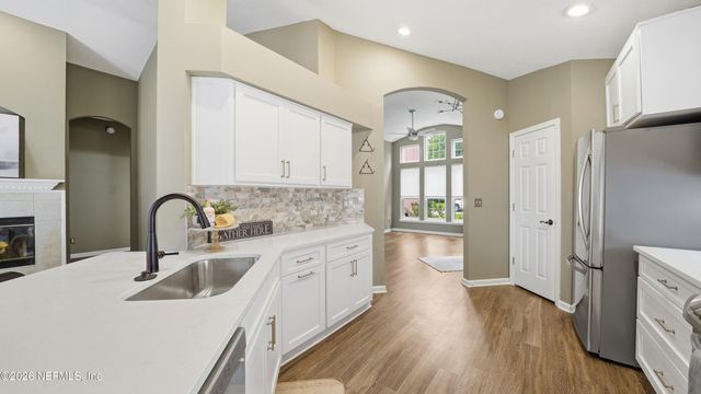 1607 HIGHLAND VIEW Court, Orange Park, FL 32203