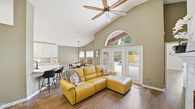 1607 HIGHLAND VIEW Court, Orange Park, FL 32203