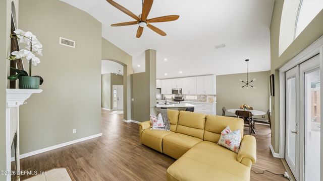 1607 HIGHLAND VIEW Court, Orange Park, FL 32203