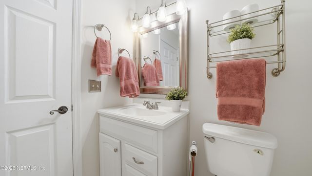 1607 HIGHLAND VIEW Court, Orange Park, FL 32203