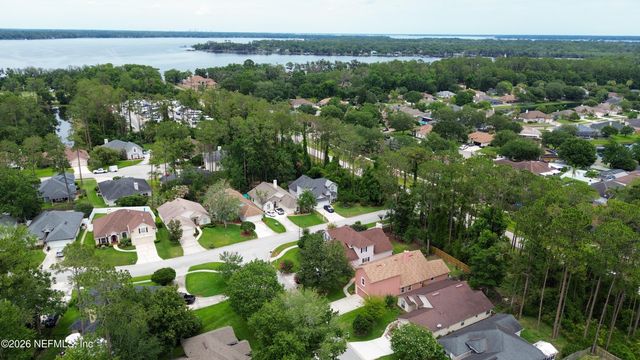 1607 HIGHLAND VIEW Court, Orange Park, FL 32203