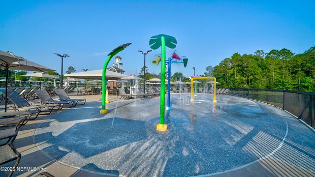 1607 HIGHLAND VIEW Court, Orange Park, FL 32203