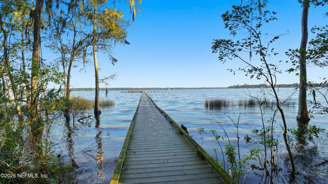 1607 HIGHLAND VIEW Court, Orange Park, FL 32203