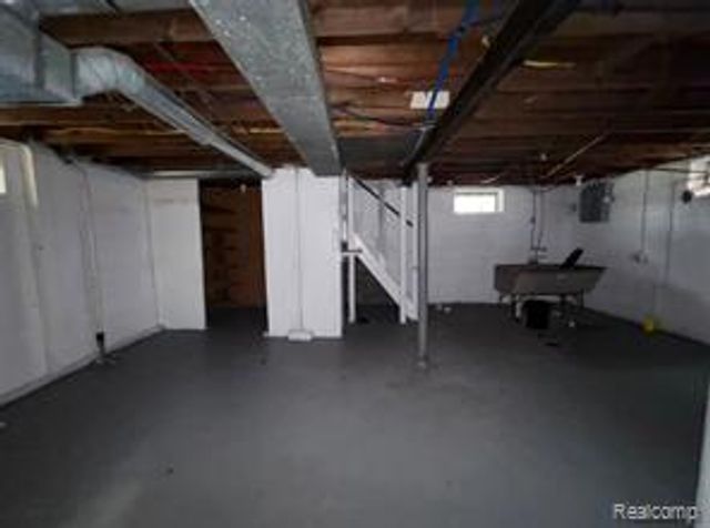 17335 Birwood Street, Detroit, MI 48221