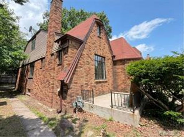 17335 Birwood Street, Detroit, MI 48221