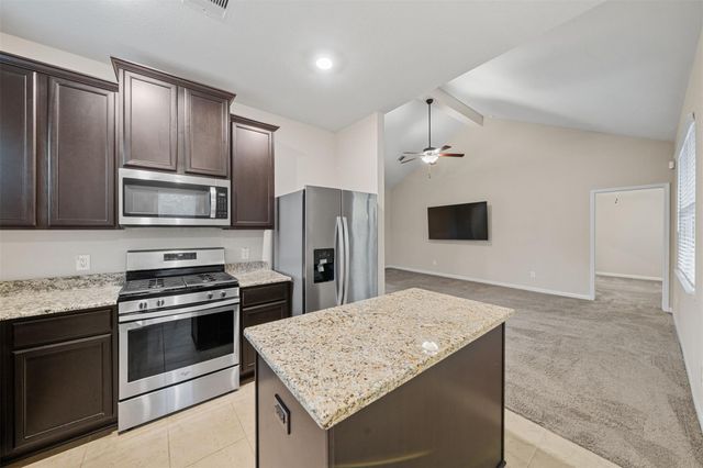 8985 Oval Glass Street, Conroe, TX 77304