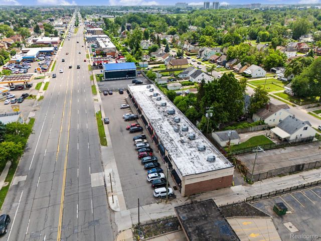 6907 Greenfield Road, Detroit, MI 48228