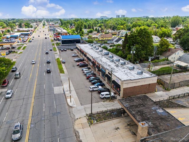 6907 Greenfield Road, Detroit, MI 48228