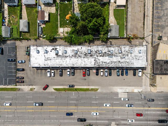 6907 Greenfield Road, Detroit, MI 48228
