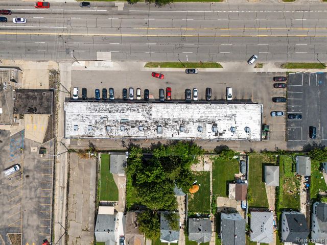 6907 Greenfield Road, Detroit, MI 48228