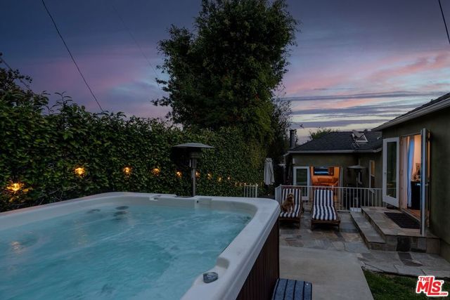 8335 Colegio Drive, Los Angeles, CA 90045