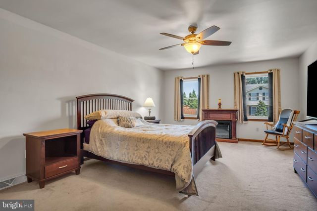 1210 E POWDERHORN RD, Mechanicsburg, PA 17050