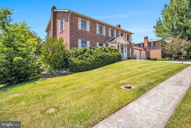 1210 E POWDERHORN RD, Mechanicsburg, PA 17050
